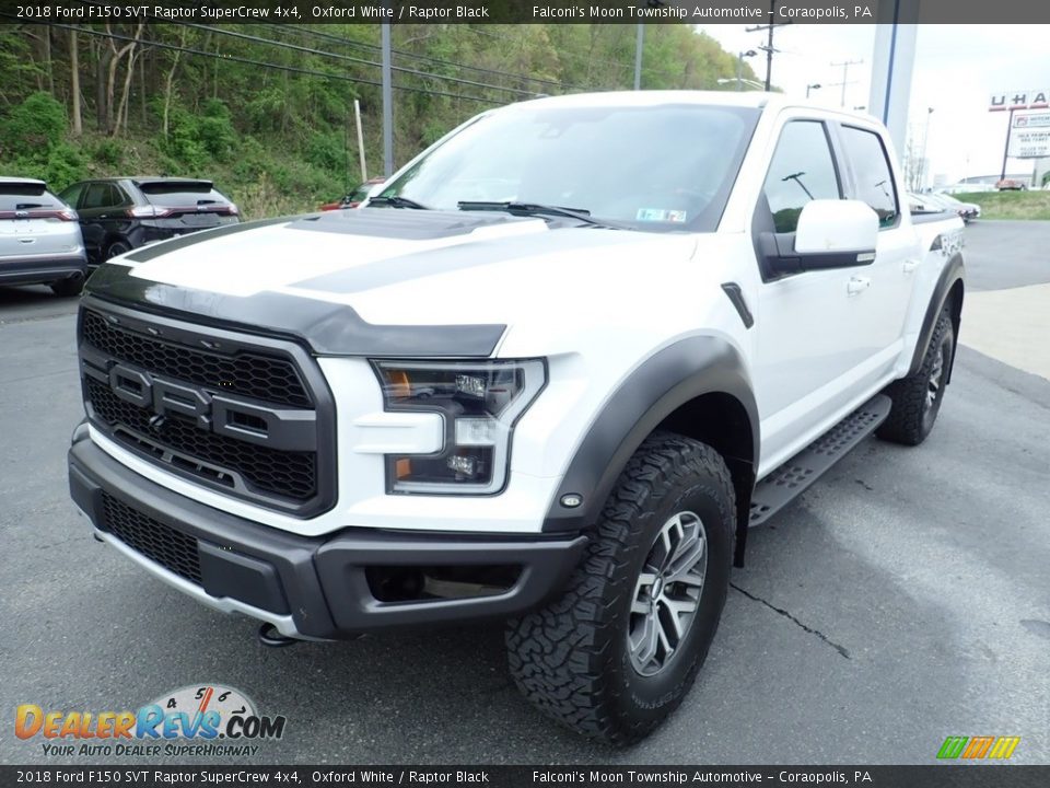 Front 3/4 View of 2018 Ford F150 SVT Raptor SuperCrew 4x4 Photo #6