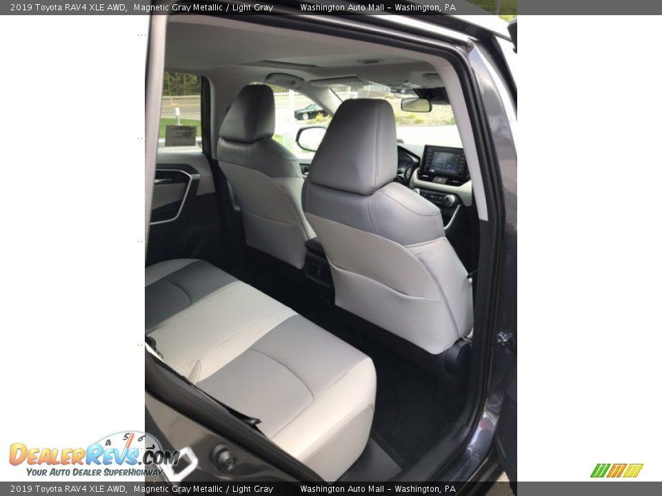 2019 Toyota RAV4 XLE AWD Magnetic Gray Metallic / Light Gray Photo #26