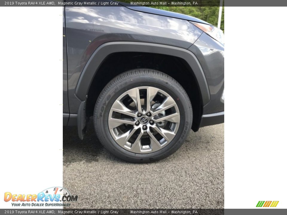 2019 Toyota RAV4 XLE AWD Magnetic Gray Metallic / Light Gray Photo #31