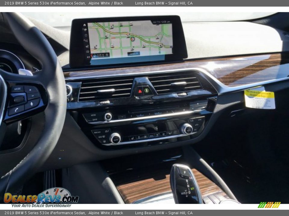 2019 BMW 5 Series 530e iPerformance Sedan Alpine White / Black Photo #6