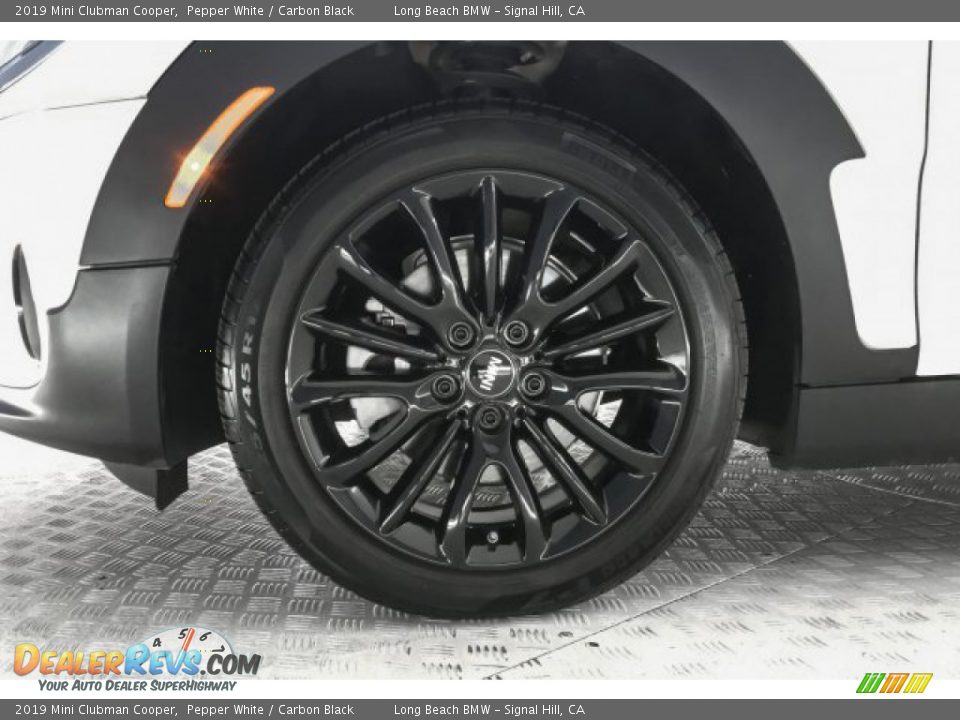 2019 Mini Clubman Cooper Pepper White / Carbon Black Photo #8