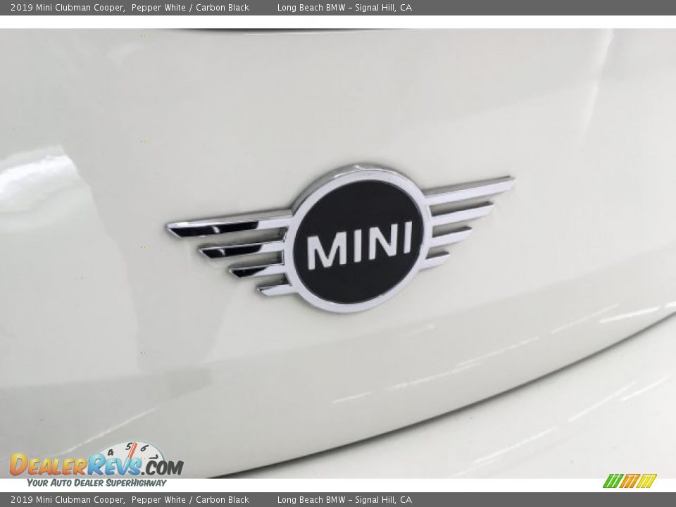 2019 Mini Clubman Cooper Pepper White / Carbon Black Photo #26