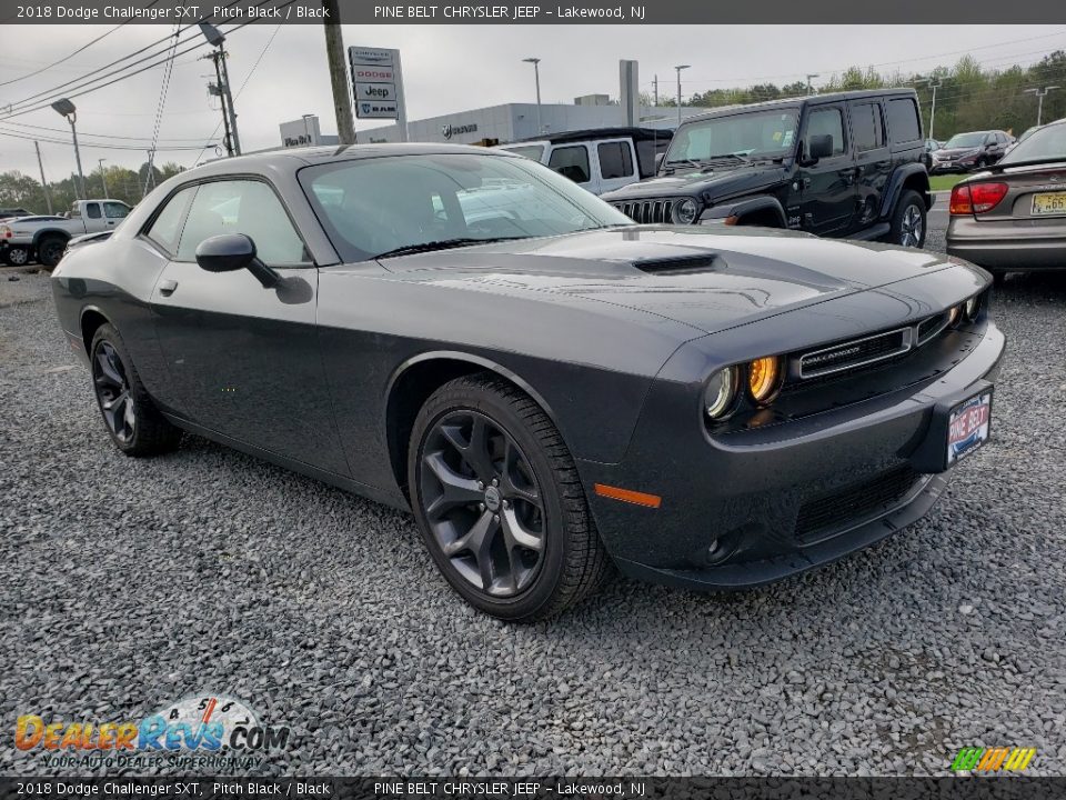 2018 Dodge Challenger SXT Pitch Black / Black Photo #1