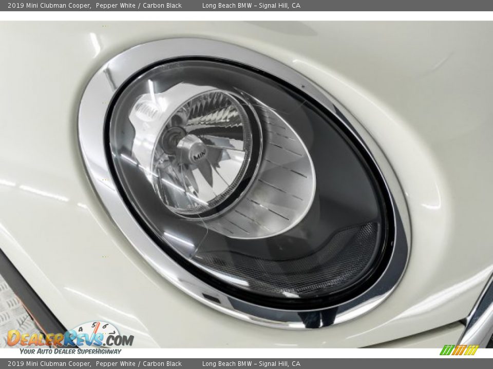 2019 Mini Clubman Cooper Pepper White / Carbon Black Photo #31