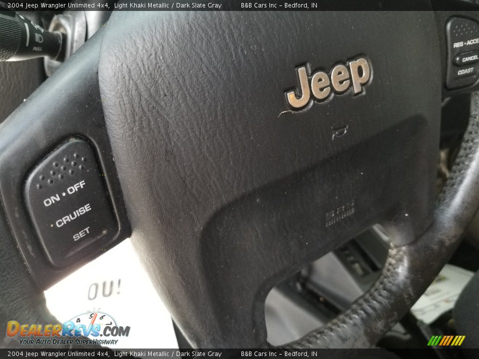 2004 Jeep Wrangler Unlimited 4x4 Light Khaki Metallic / Dark Slate Gray Photo #22