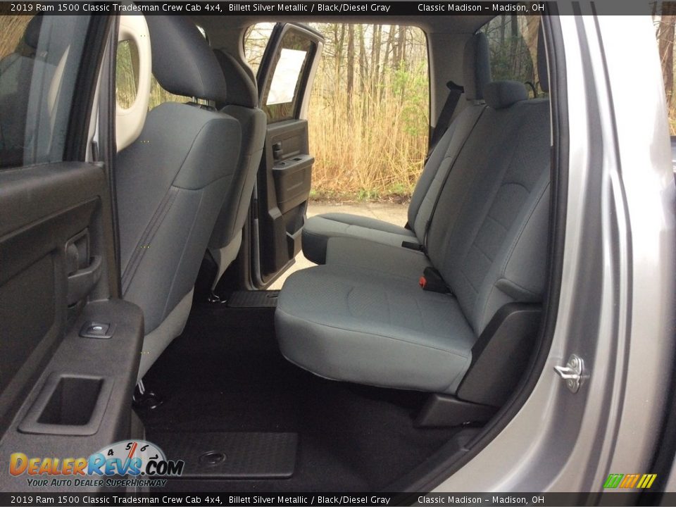 2019 Ram 1500 Classic Tradesman Crew Cab 4x4 Billett Silver Metallic / Black/Diesel Gray Photo #15