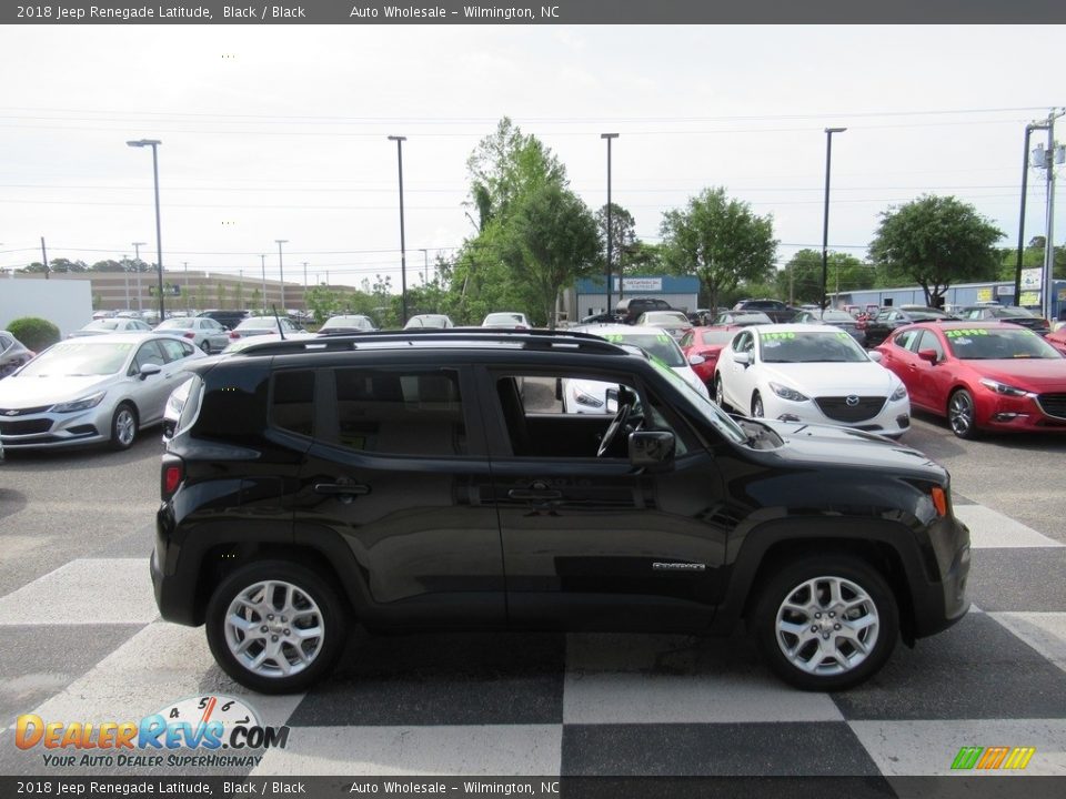 2018 Jeep Renegade Latitude Black / Black Photo #3