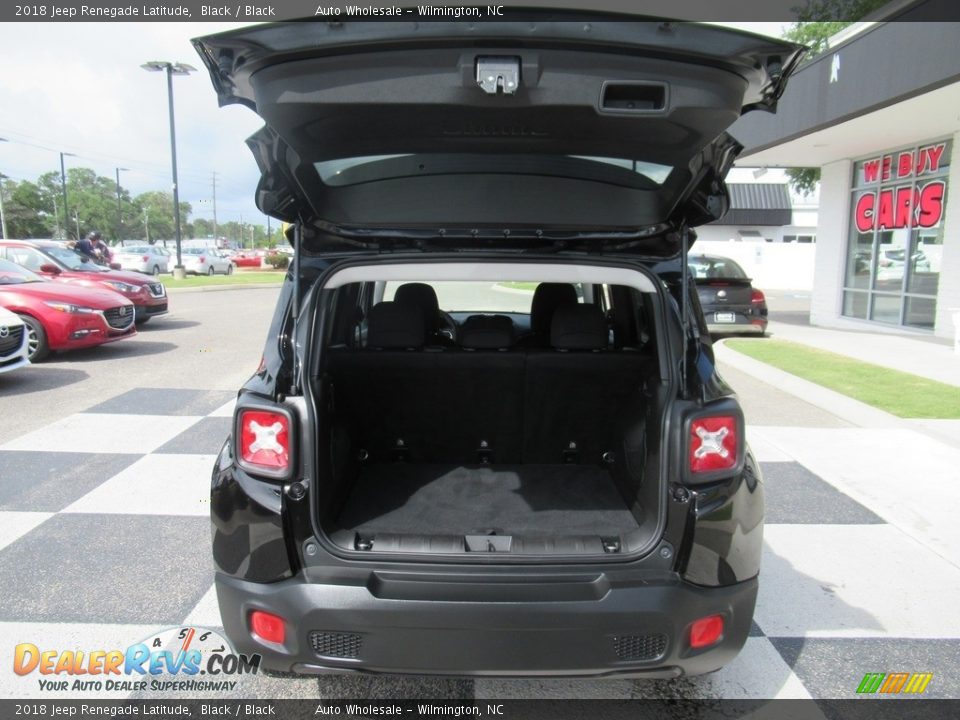 2018 Jeep Renegade Latitude Black / Black Photo #5