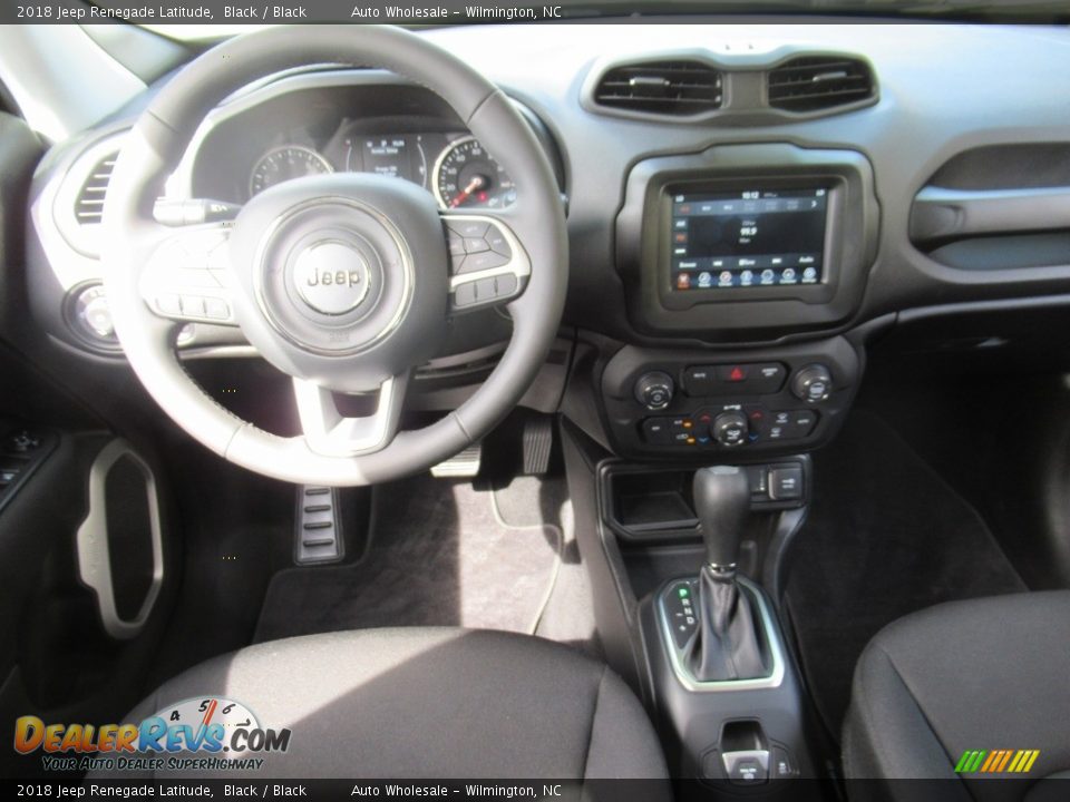 2018 Jeep Renegade Latitude Black / Black Photo #15