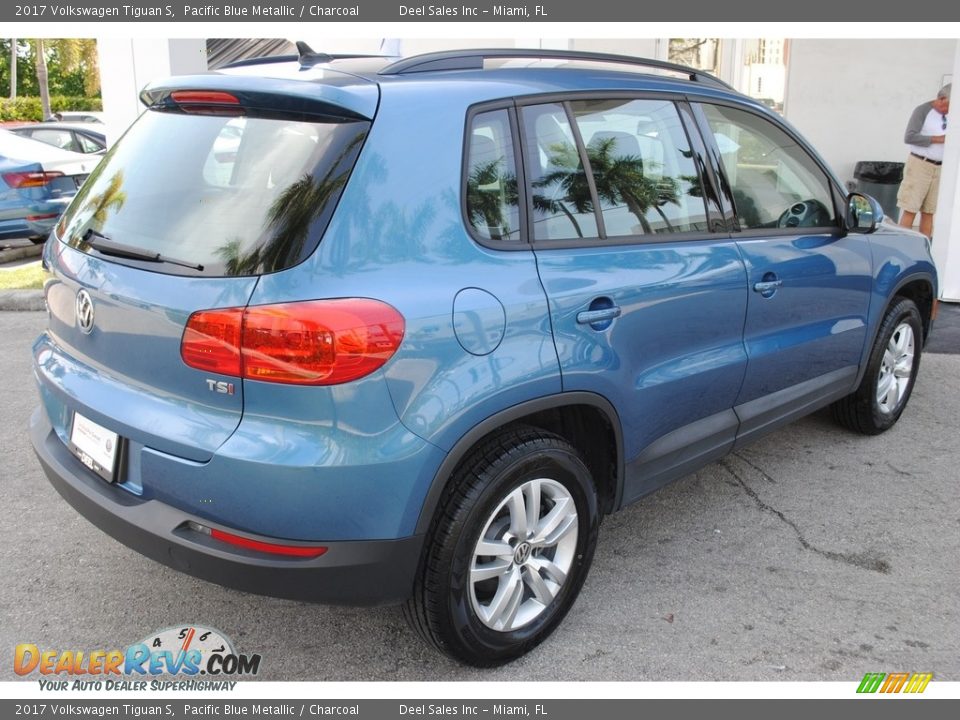 2017 Volkswagen Tiguan S Pacific Blue Metallic / Charcoal Photo #9