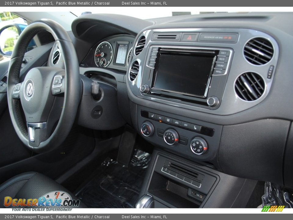 2017 Volkswagen Tiguan S Pacific Blue Metallic / Charcoal Photo #18