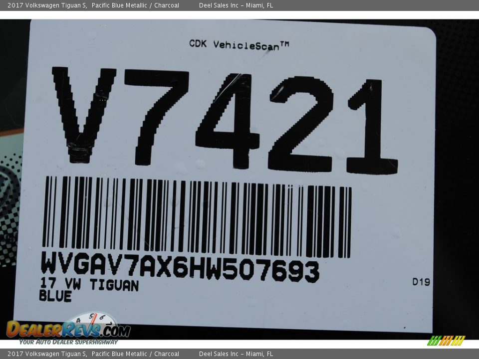 2017 Volkswagen Tiguan S Pacific Blue Metallic / Charcoal Photo #20