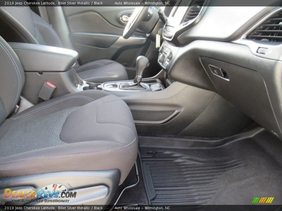 2019 Jeep Cherokee Latitude Billet Silver Metallic / Black Photo #13