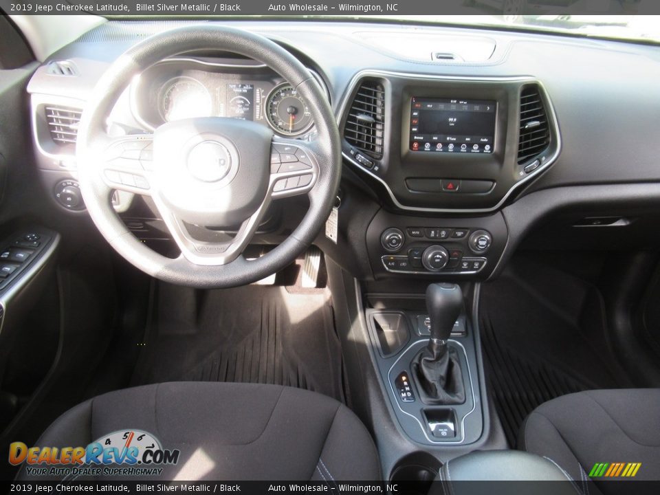 2019 Jeep Cherokee Latitude Billet Silver Metallic / Black Photo #15