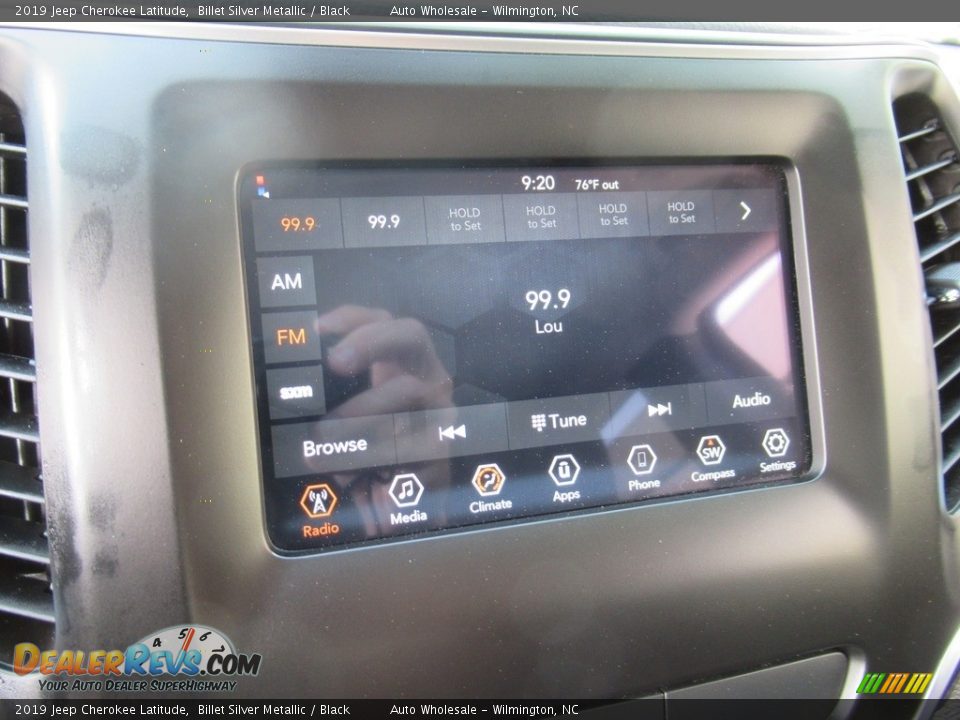 2019 Jeep Cherokee Latitude Billet Silver Metallic / Black Photo #17