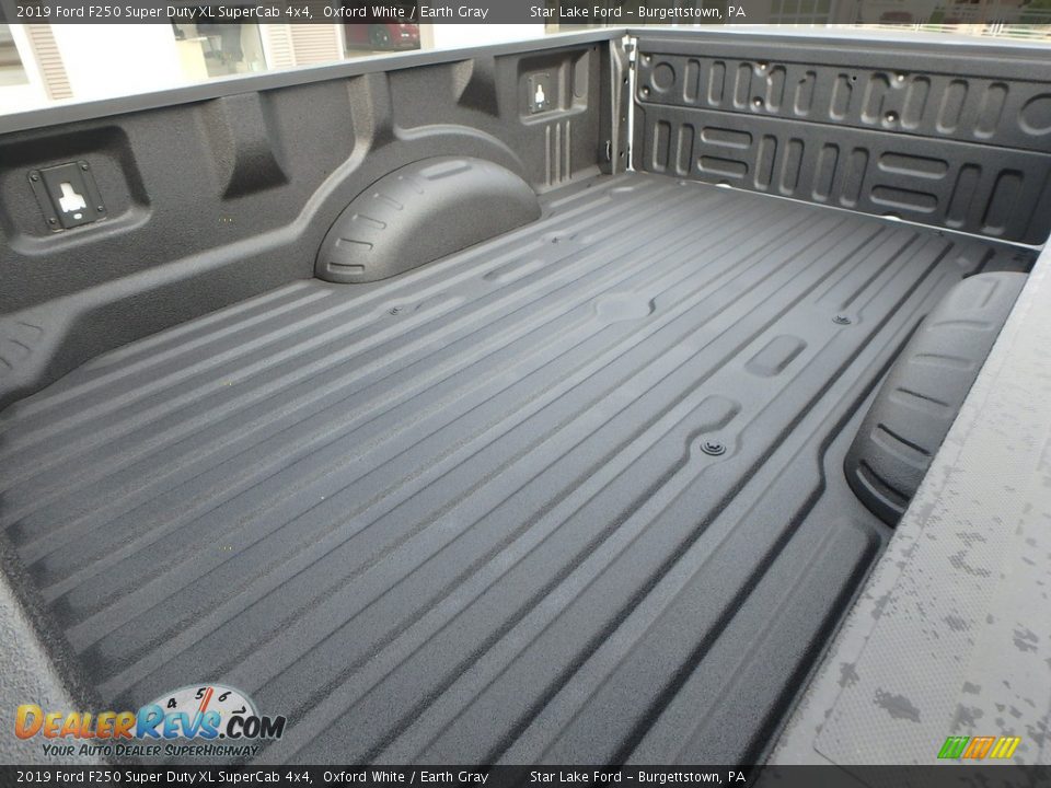 2019 Ford F250 Super Duty XL SuperCab 4x4 Oxford White / Earth Gray Photo #10