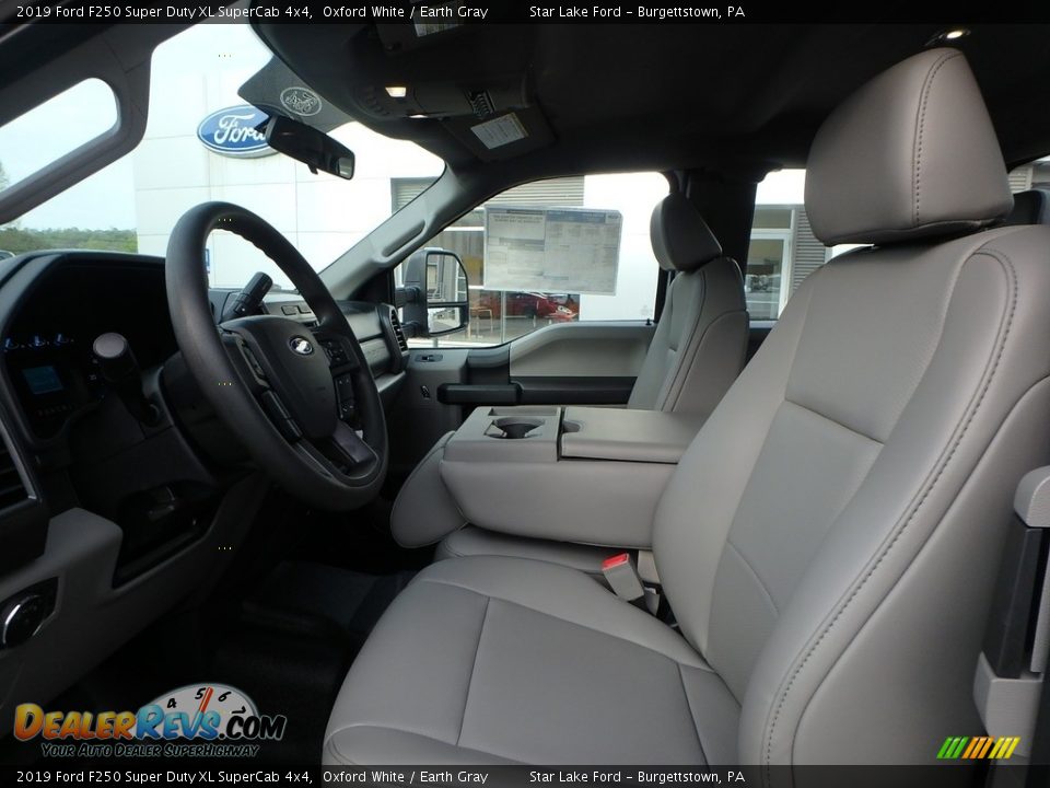 2019 Ford F250 Super Duty XL SuperCab 4x4 Oxford White / Earth Gray Photo #11