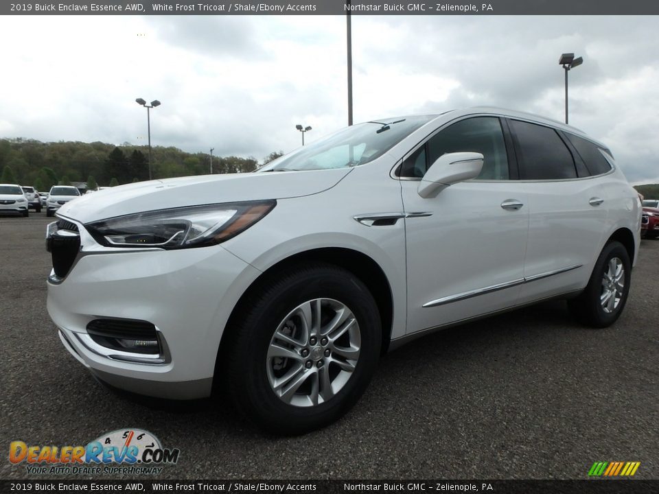 2019 Buick Enclave Essence AWD White Frost Tricoat / Shale/Ebony Accents Photo #1