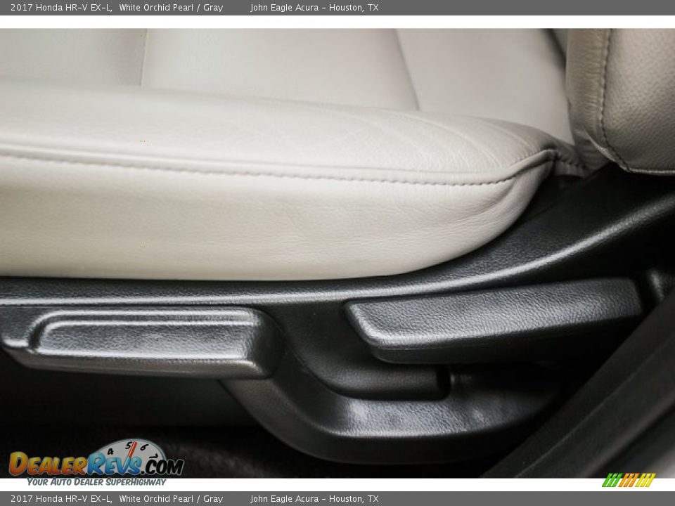 2017 Honda HR-V EX-L White Orchid Pearl / Gray Photo #16