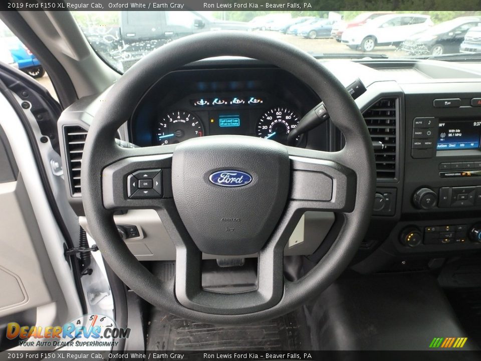 2019 Ford F150 XL Regular Cab Oxford White / Earth Gray Photo #17