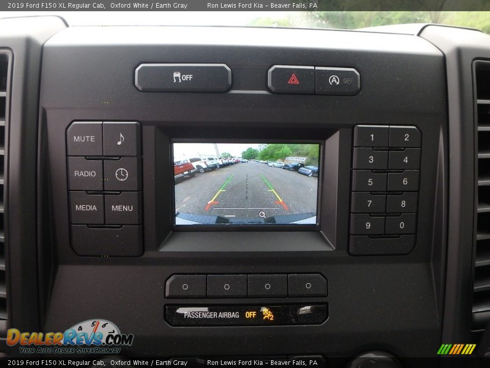 2019 Ford F150 XL Regular Cab Oxford White / Earth Gray Photo #20