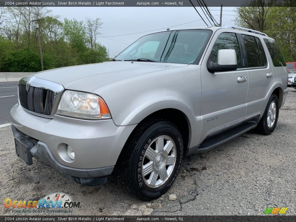 2004 Lincoln Aviator Luxury Silver Birch Metallic / Light Parchment Photo #7