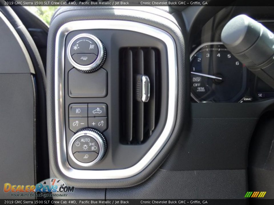 2019 GMC Sierra 1500 SLT Crew Cab 4WD Pacific Blue Metallic / Jet Black Photo #17