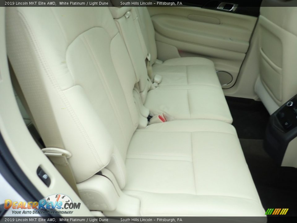 2019 Lincoln MKT Elite AWD White Platinum / Light Dune Photo #13