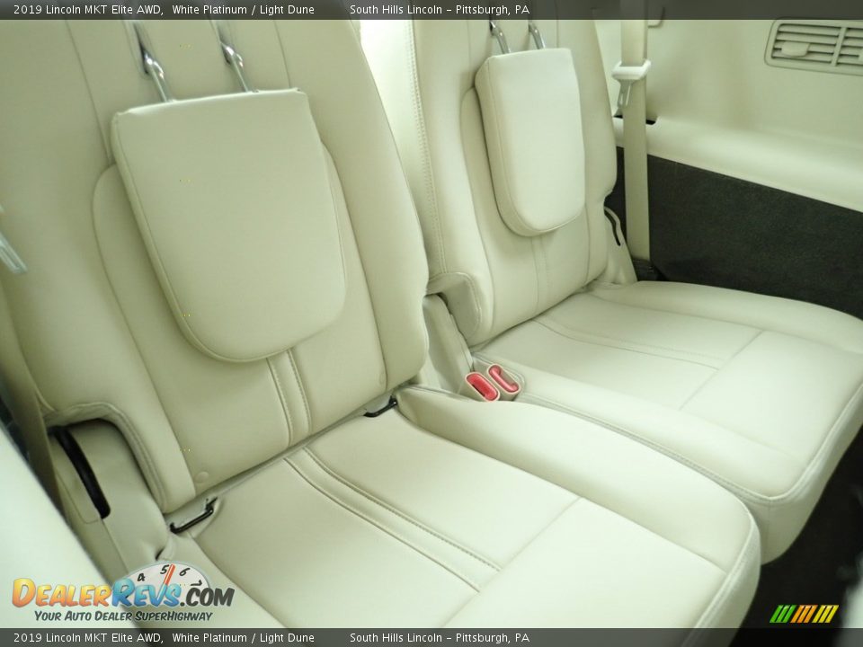 2019 Lincoln MKT Elite AWD White Platinum / Light Dune Photo #14