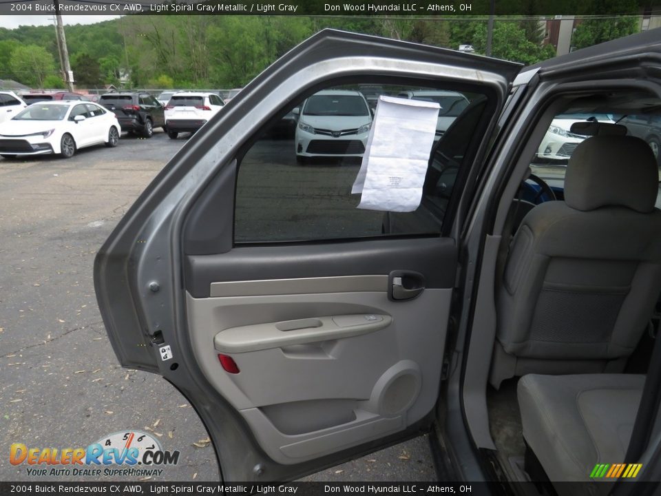 2004 Buick Rendezvous CX AWD Light Spiral Gray Metallic / Light Gray Photo #10