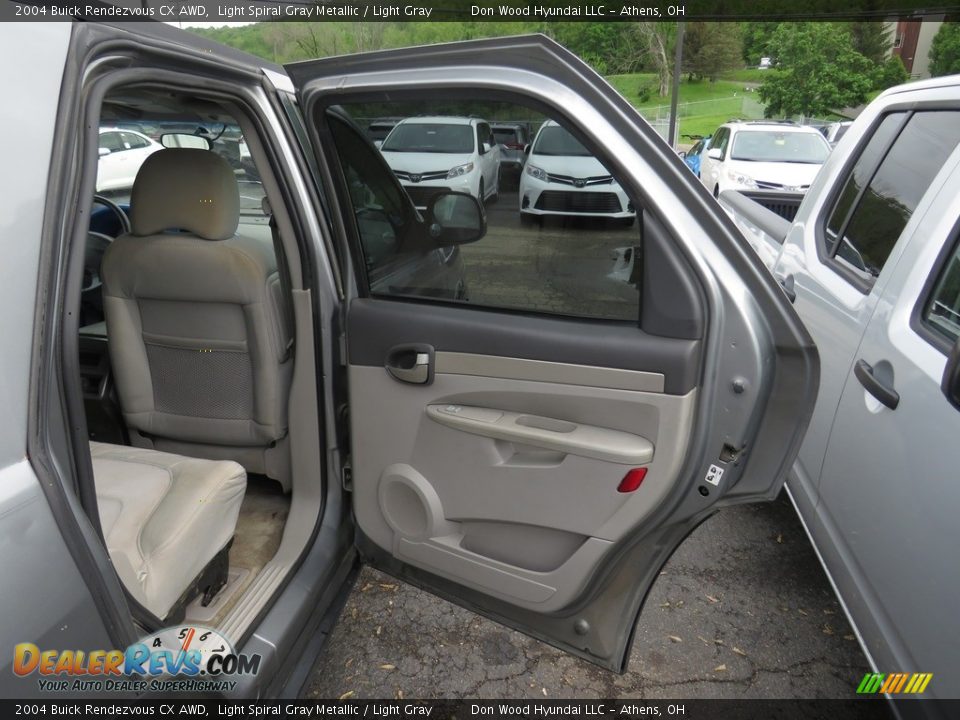 2004 Buick Rendezvous CX AWD Light Spiral Gray Metallic / Light Gray Photo #12