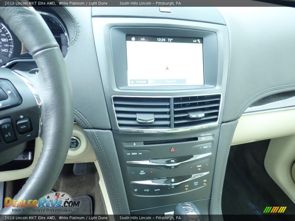 2019 Lincoln MKT Elite AWD White Platinum / Light Dune Photo #22