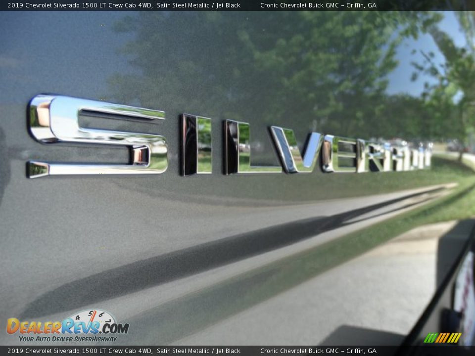 2019 Chevrolet Silverado 1500 LT Crew Cab 4WD Logo Photo #9