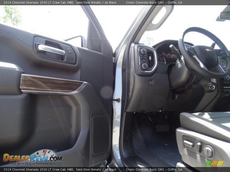 2019 Chevrolet Silverado 1500 LT Crew Cab 4WD Satin Steel Metallic / Jet Black Photo #13
