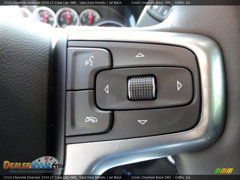 Controls of 2019 Chevrolet Silverado 1500 LT Crew Cab 4WD Photo #20