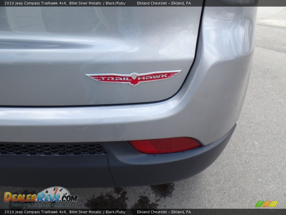 2019 Jeep Compass Trailhawk 4x4 Billet Silver Metallic / Black/Ruby Photo #11