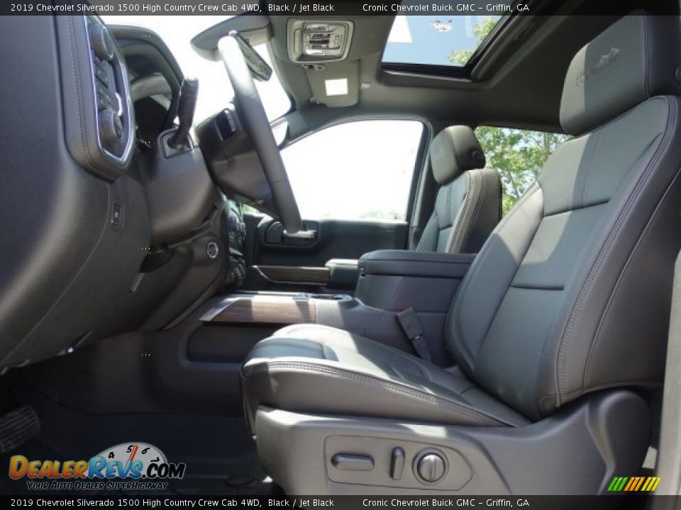 Front Seat of 2019 Chevrolet Silverado 1500 High Country Crew Cab 4WD Photo #17