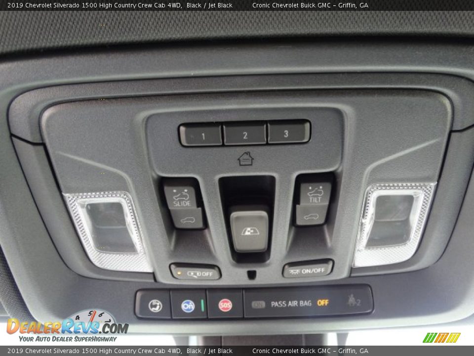 Controls of 2019 Chevrolet Silverado 1500 High Country Crew Cab 4WD Photo #25