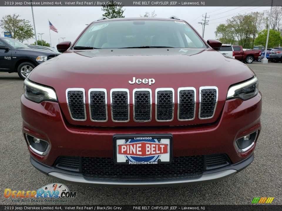 2019 Jeep Cherokee Limited 4x4 Velvet Red Pearl / Black/Ski Grey Photo #2
