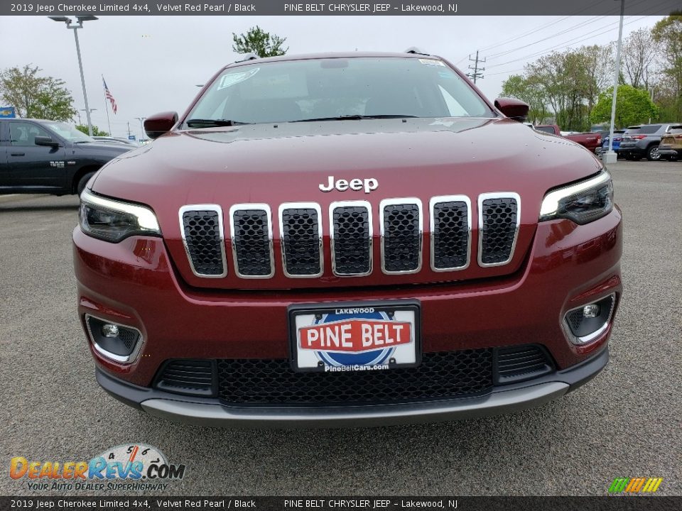 2019 Jeep Cherokee Limited 4x4 Velvet Red Pearl / Black Photo #2