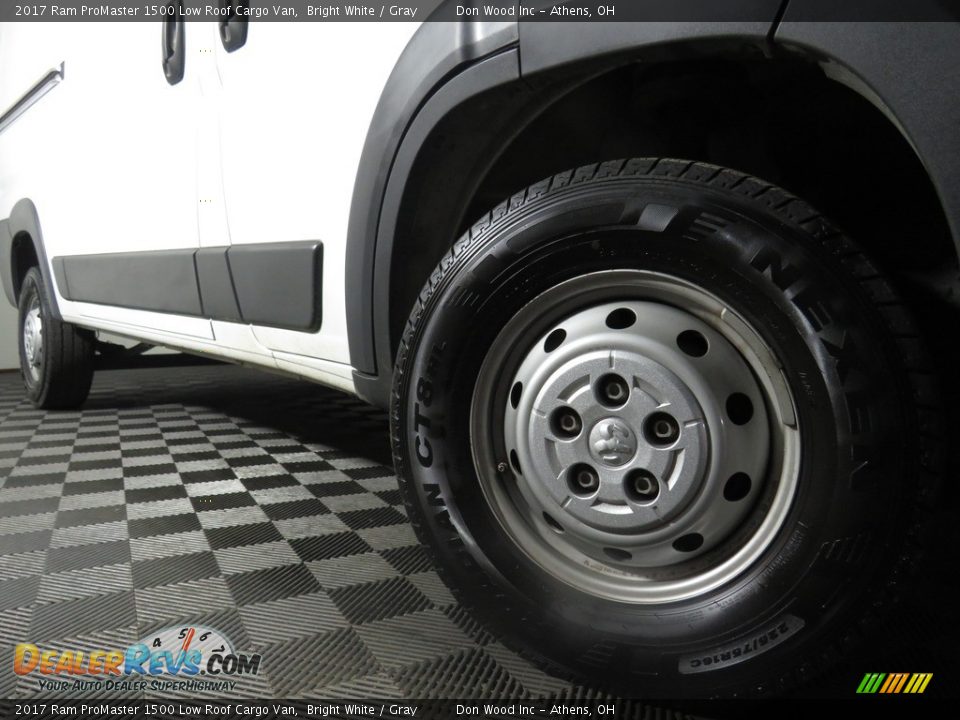 2017 Ram ProMaster 1500 Low Roof Cargo Van Bright White / Gray Photo #3