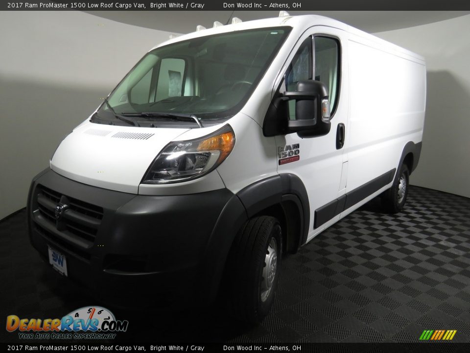 2017 Ram ProMaster 1500 Low Roof Cargo Van Bright White / Gray Photo #7