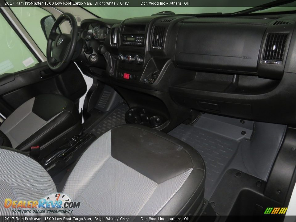 2017 Ram ProMaster 1500 Low Roof Cargo Van Bright White / Gray Photo #23