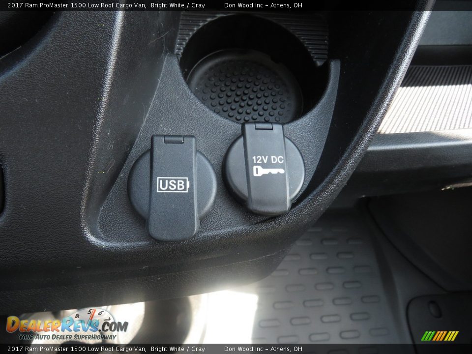 2017 Ram ProMaster 1500 Low Roof Cargo Van Bright White / Gray Photo #30