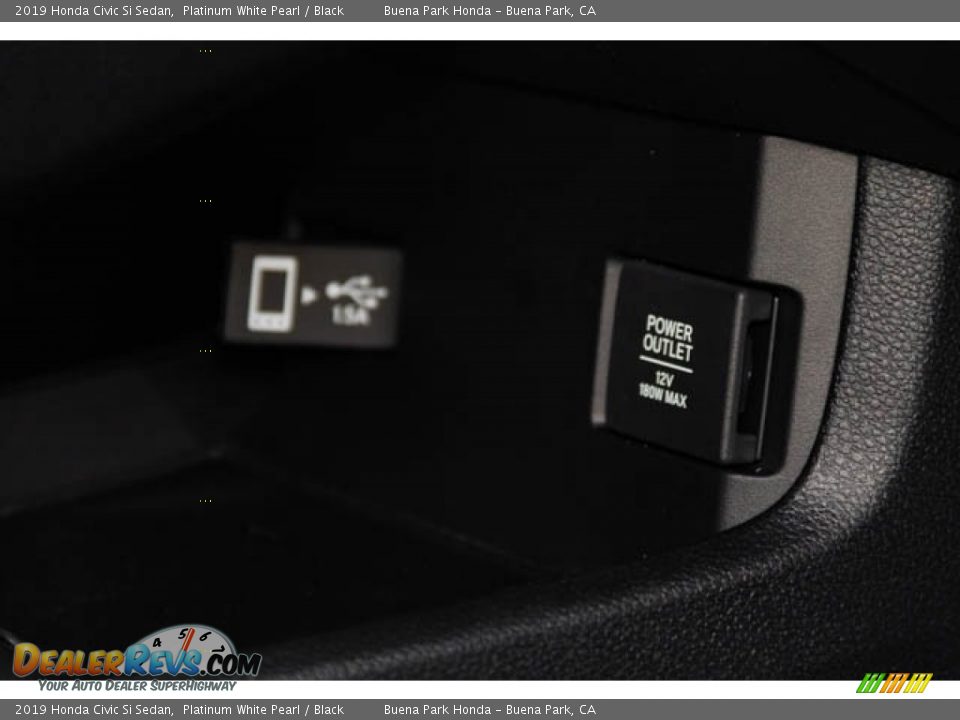2019 Honda Civic Si Sedan Platinum White Pearl / Black Photo #32
