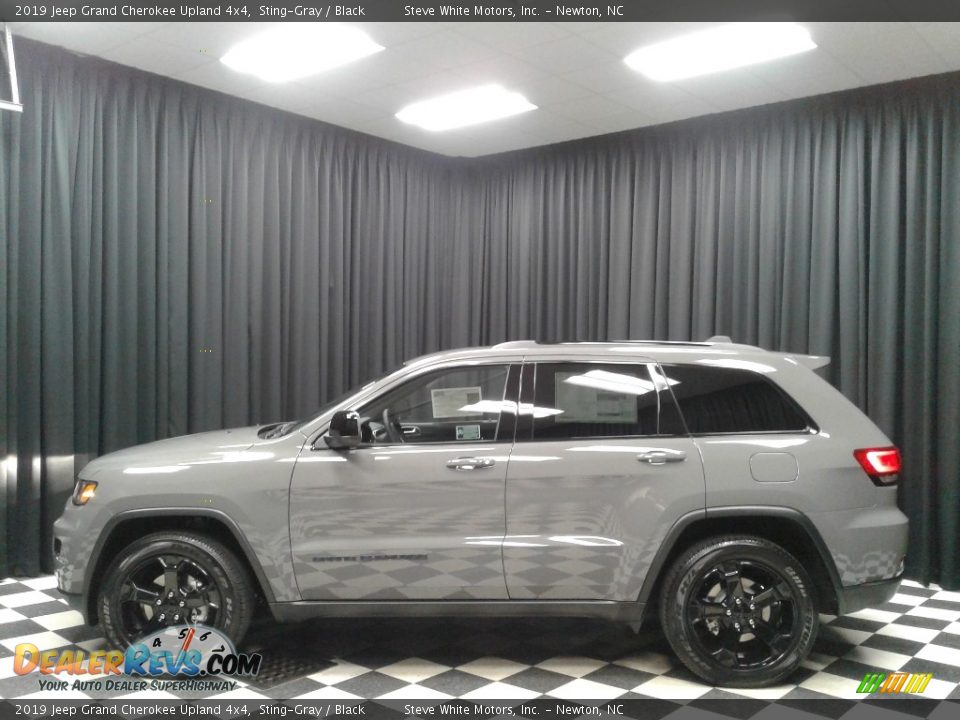 2019 Jeep Grand Cherokee Upland 4x4 Sting-Gray / Black Photo #1