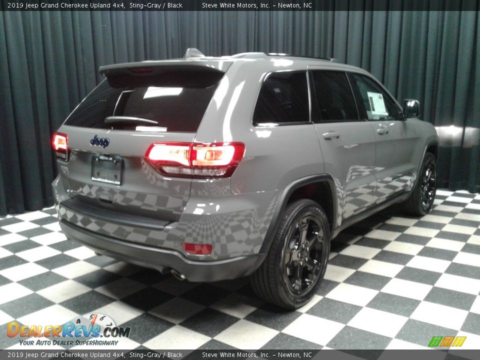 2019 Jeep Grand Cherokee Upland 4x4 Sting-Gray / Black Photo #6