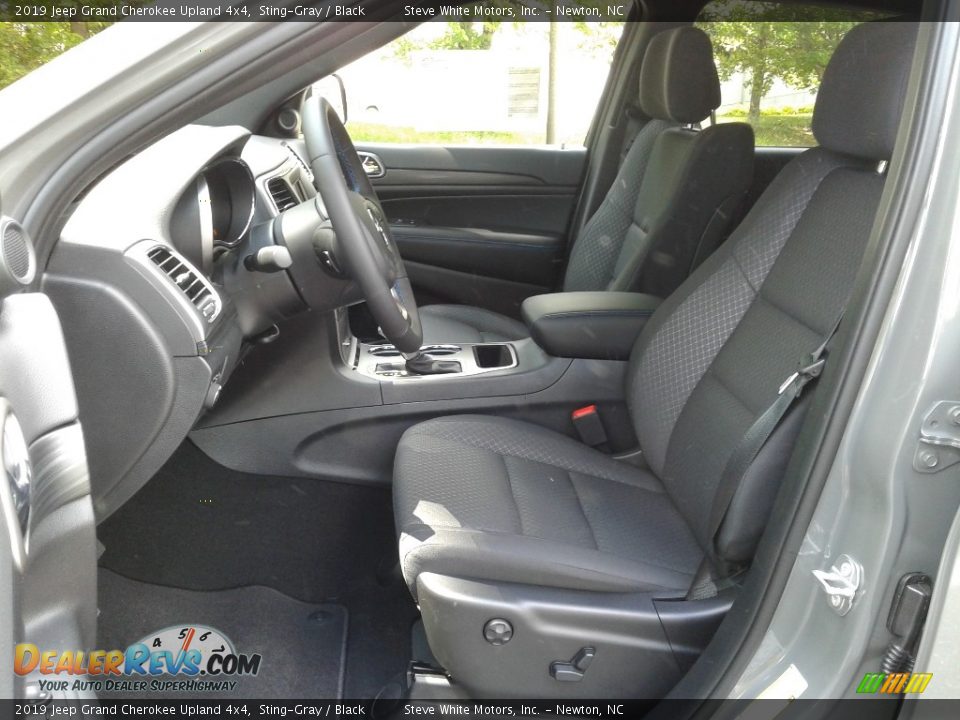 2019 Jeep Grand Cherokee Upland 4x4 Sting-Gray / Black Photo #10