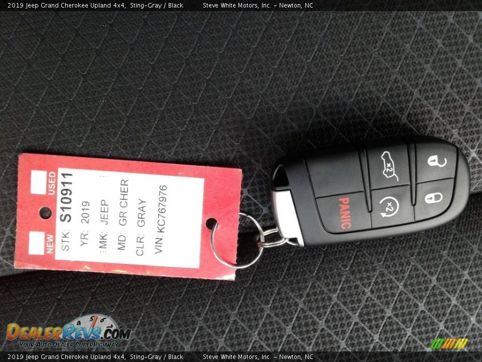 2019 Jeep Grand Cherokee Upland 4x4 Sting-Gray / Black Photo #32