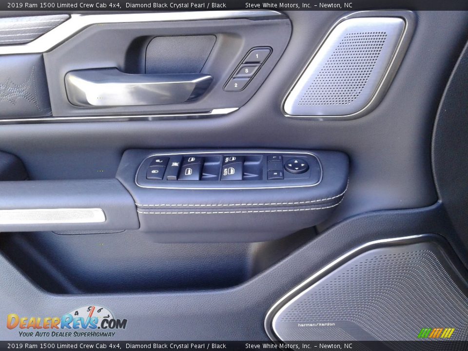 2019 Ram 1500 Limited Crew Cab 4x4 Diamond Black Crystal Pearl / Black Photo #9